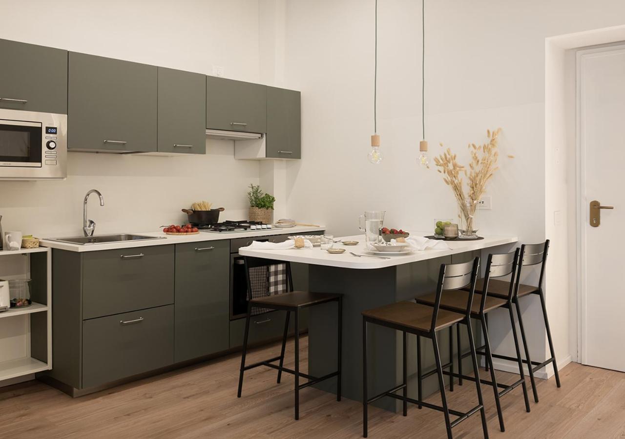 Exclusive Green Apartment - City Center - Como - Near Station Pokoj fotografie
