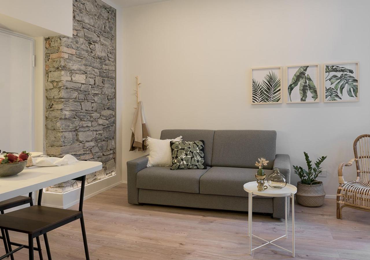 Exclusive Green Apartment - City Center - Como - Near Station Pokoj fotografie